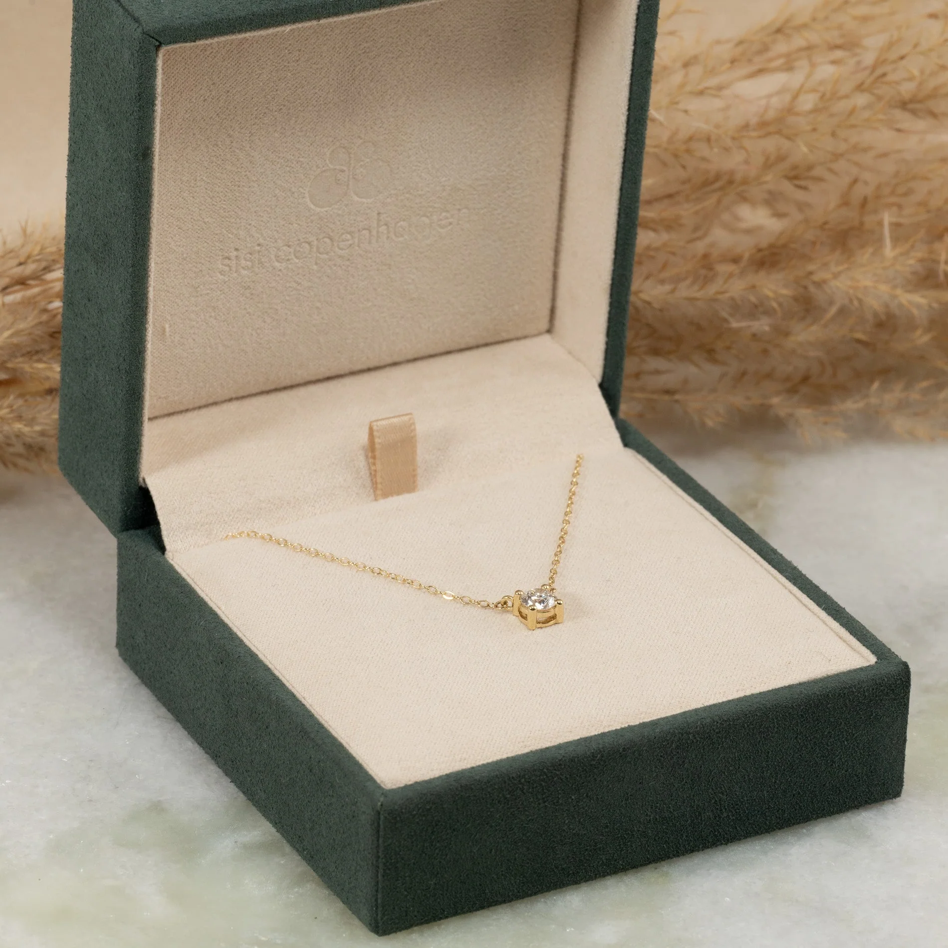 SOLITAIRE PRONG LAB-DIAMOND NECKLACE - 0.5ct - YG - Image 4