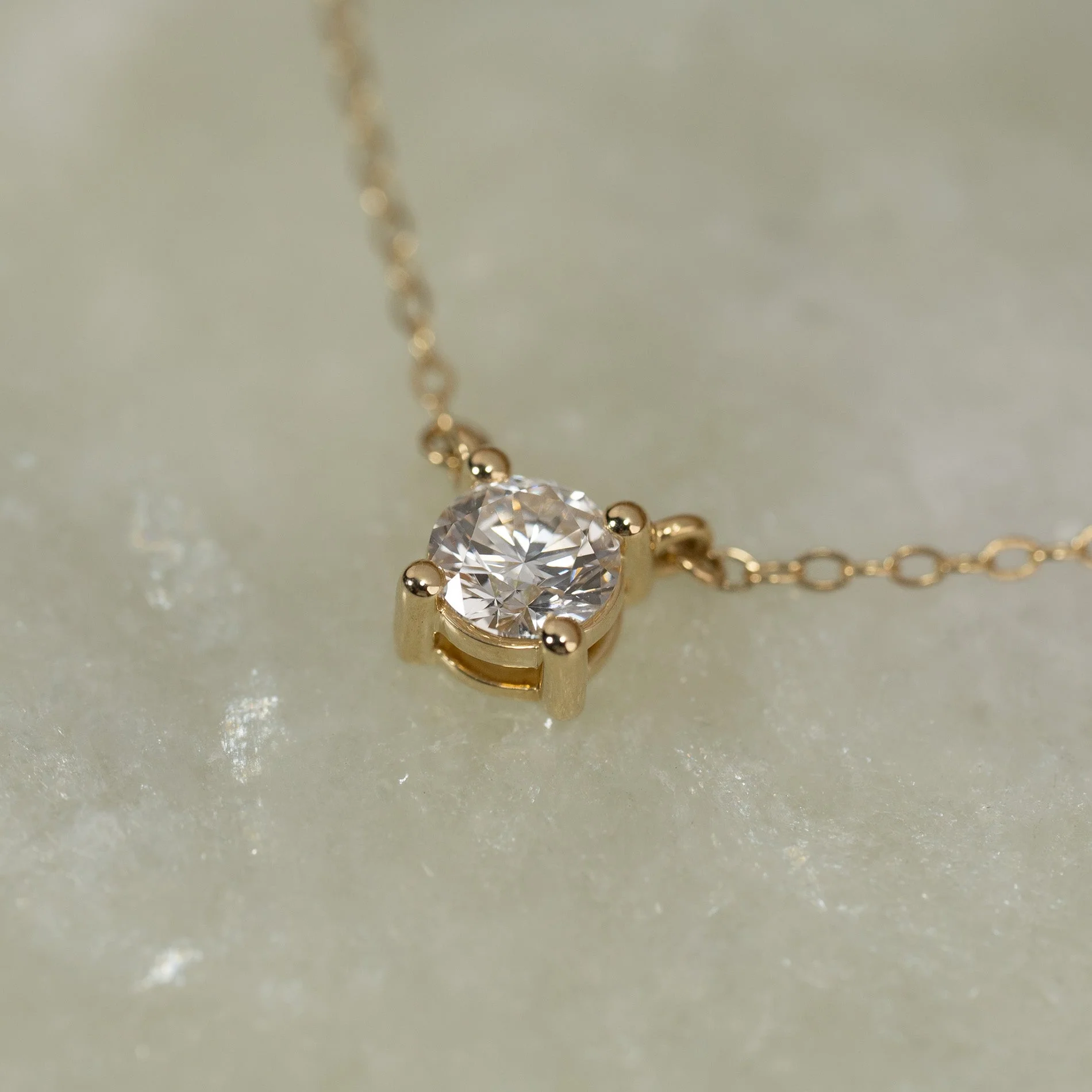 SOLITAIRE PRONG LAB-DIAMOND NECKLACE - 0.5ct - YG - Image 6