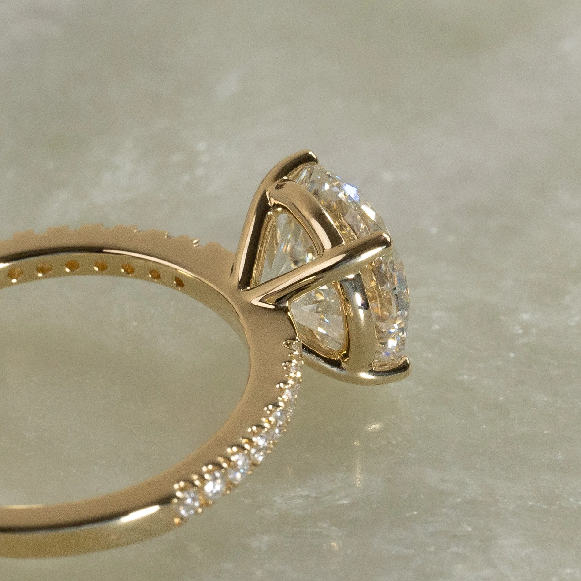 SOLITAIRE SLIM ALLIANCE DIAMOND RING - 3.1ct - Image 5