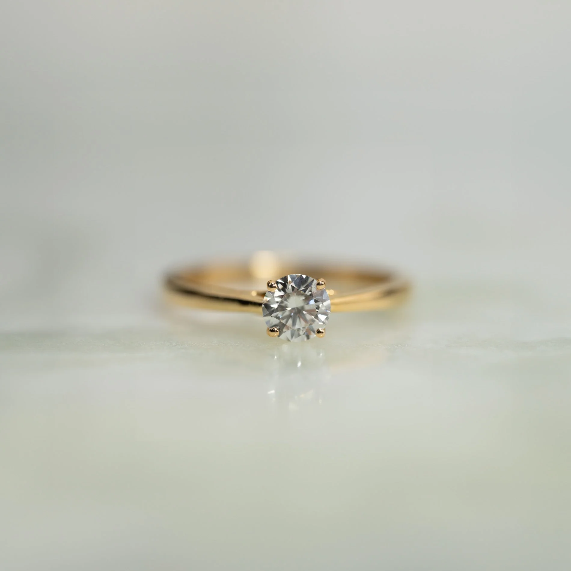 SOLITAIRE TRELLIS LAB-DIAMOND RING - 0.55ct - YG - Image 3