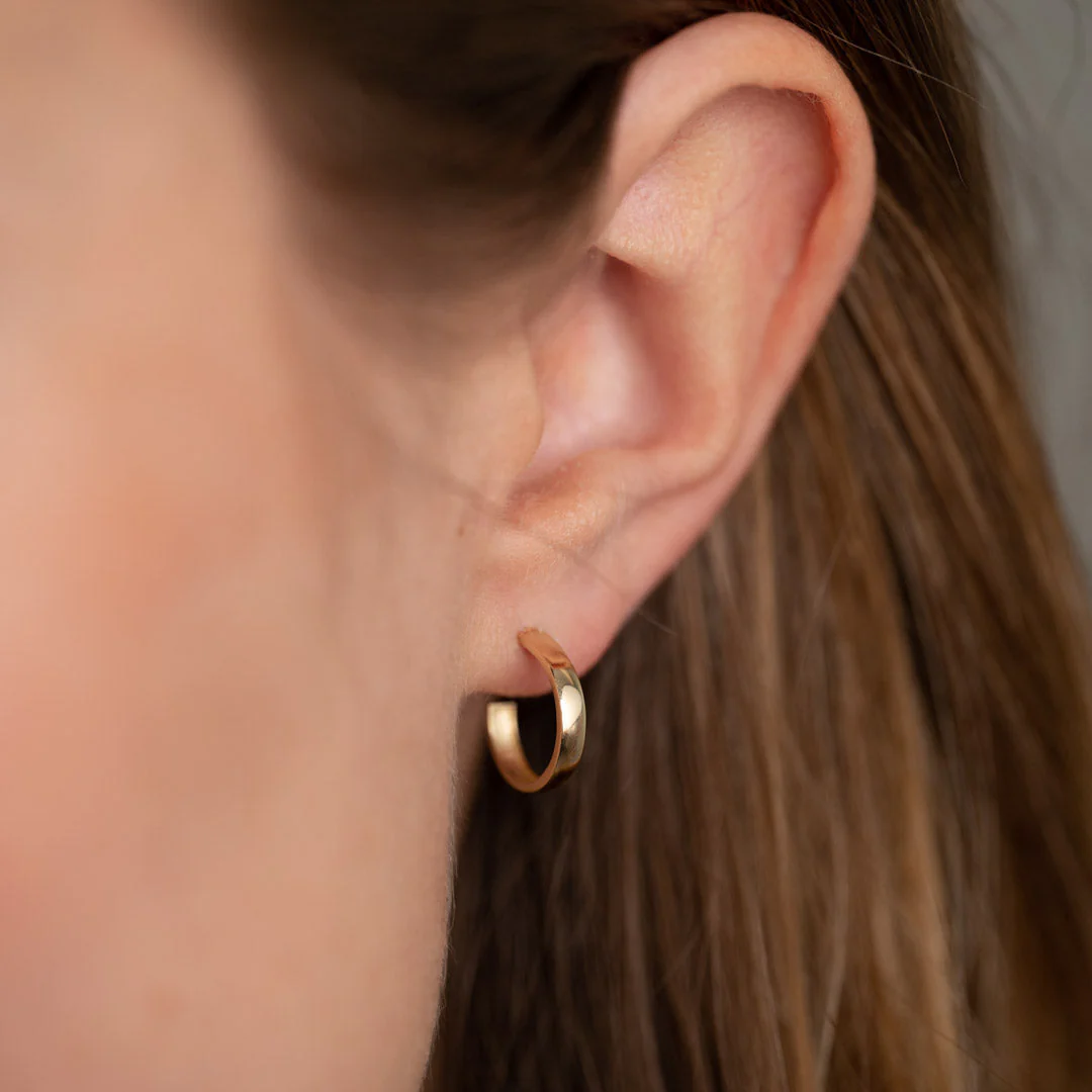 SOPHIE SOLID GOLD CREOL EARRING - Image 3