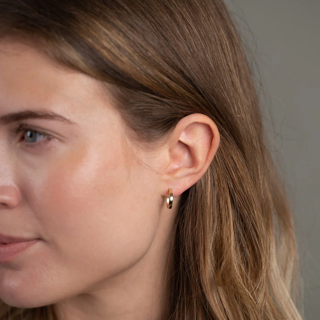 SOPHIE SOLID GOLD CREOL EARRING - Image 5