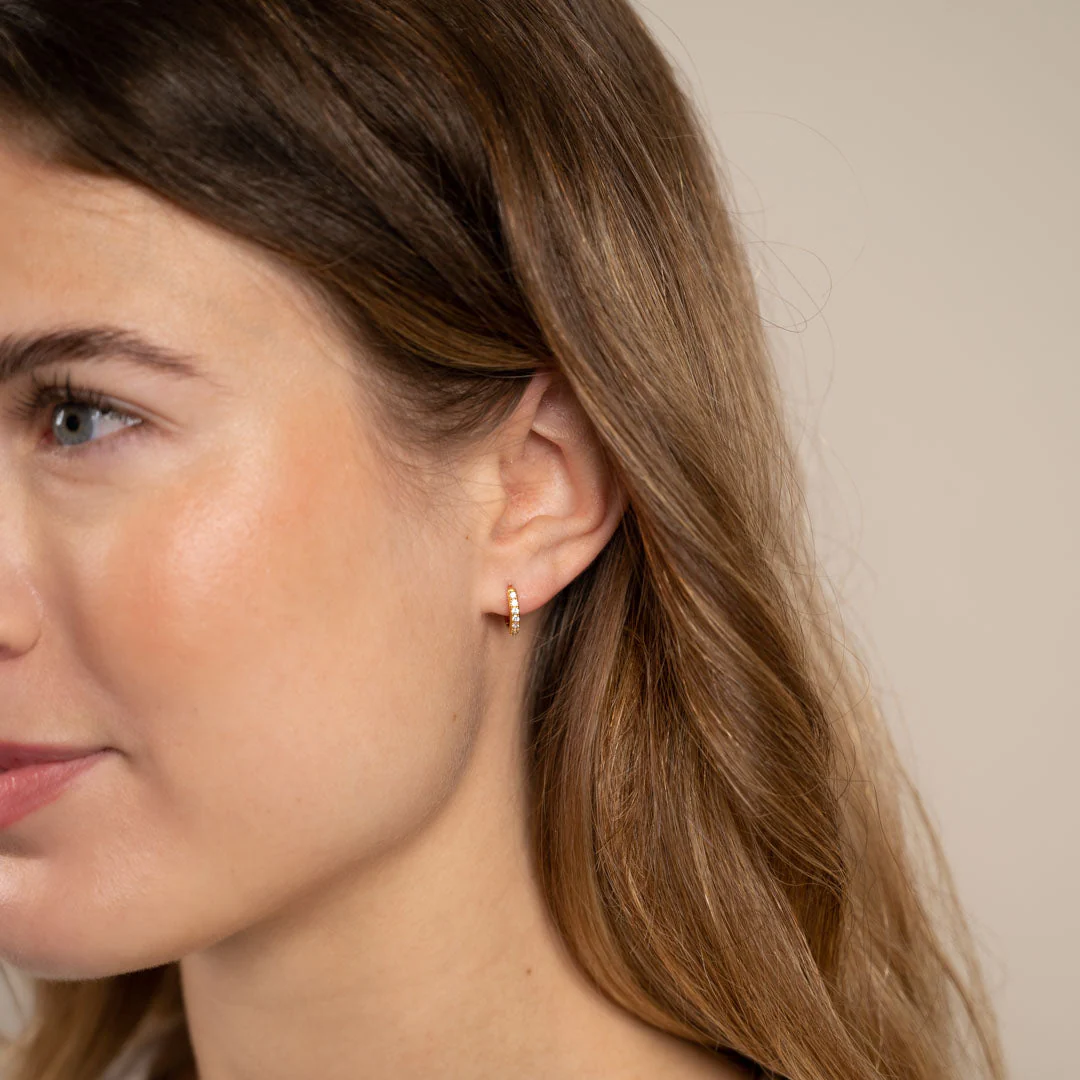STELLA MINI GOLDEN CREOL EARRING - Image 5