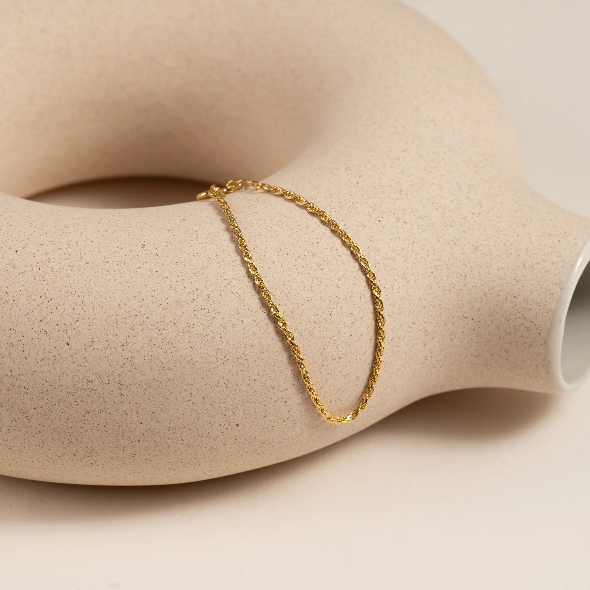 SVEA SMALL GOLDEN BRACELET - Image 4