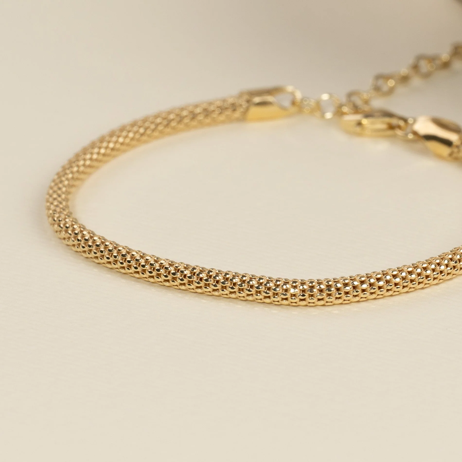 SYLVIA GOLDEN BRACELET - Image 3