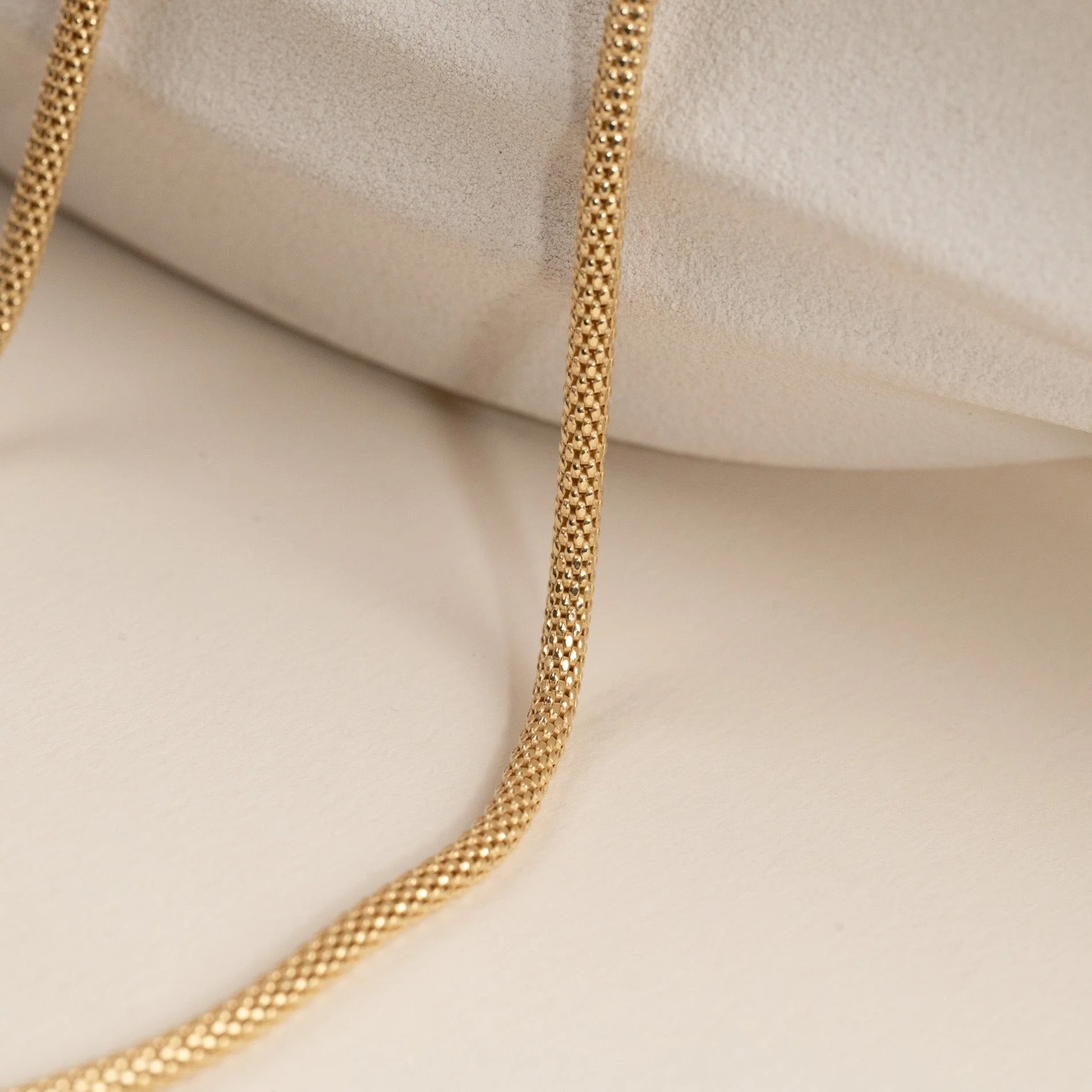 SYLVIA GOLDEN CHAIN - Image 3