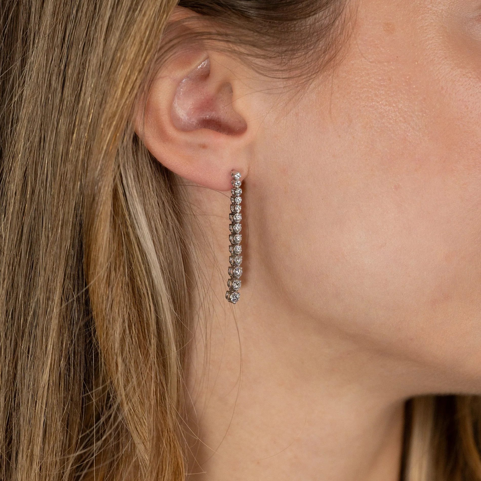 TENNIS LAB-DIAMOND DROP EARRING - 1.6ct - WG - Image 7