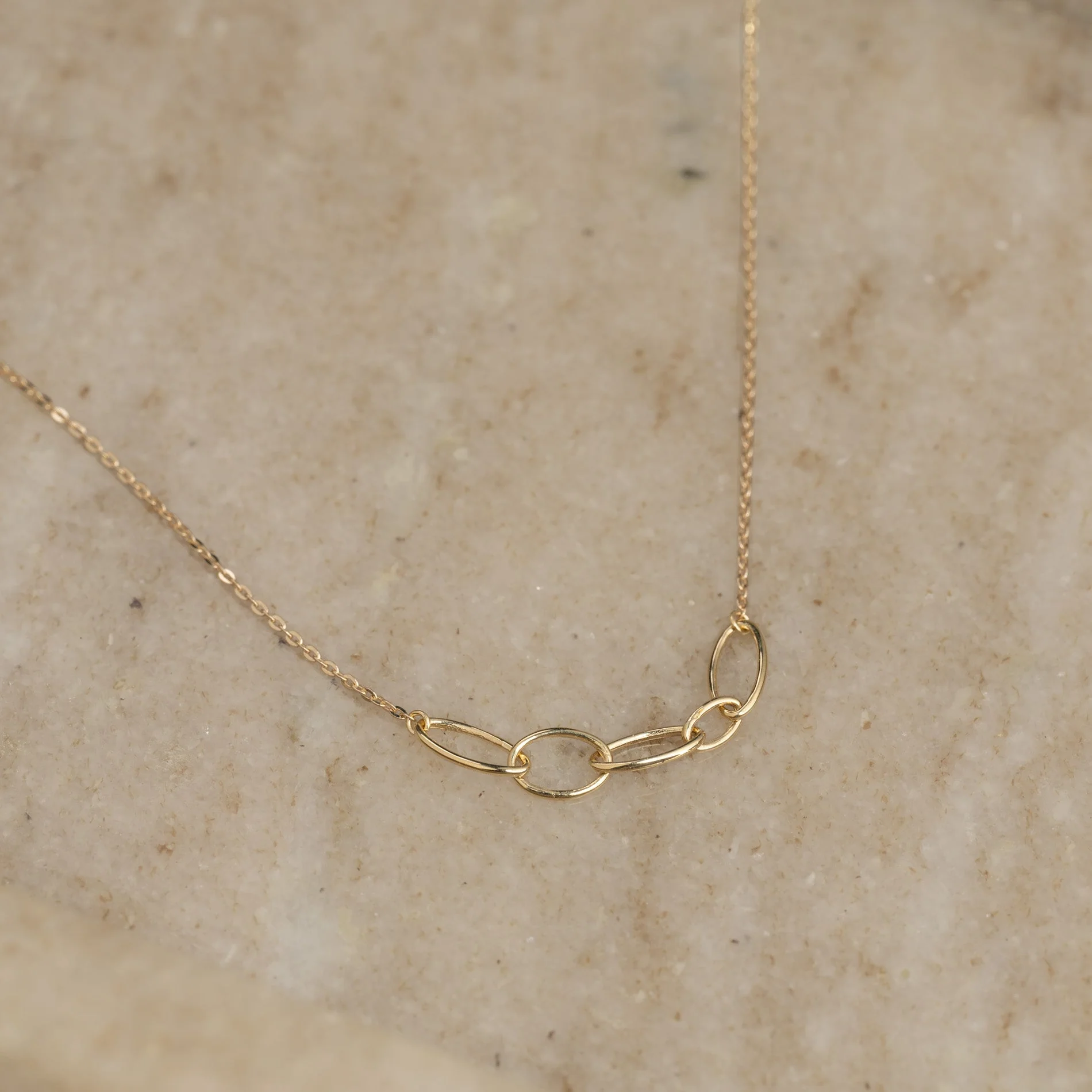 TERESA SOLID GOLD NECKLACE - Image 2