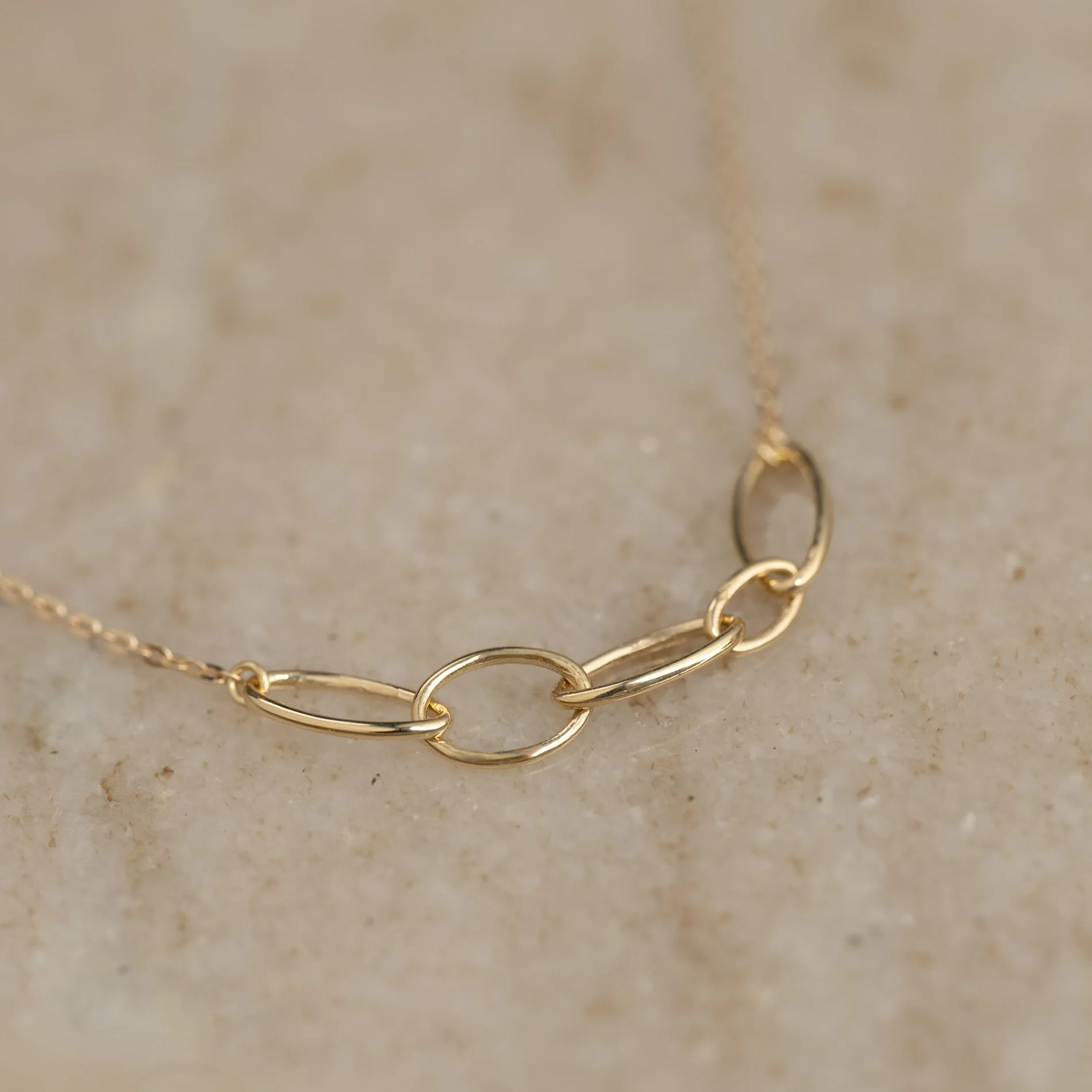 TERESA SOLID GOLD NECKLACE - Image 4