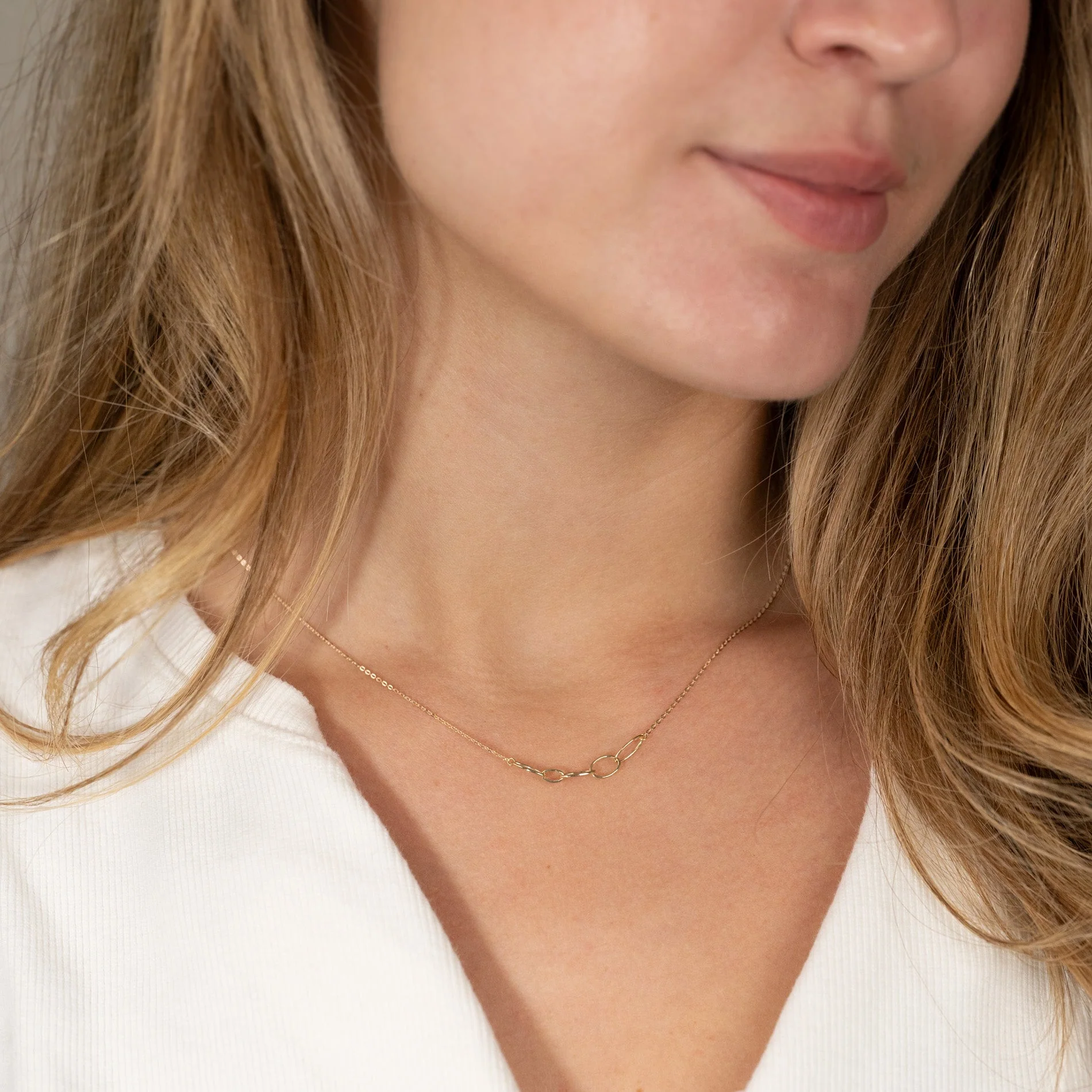 TERESA SOLID GOLD NECKLACE - Image 7