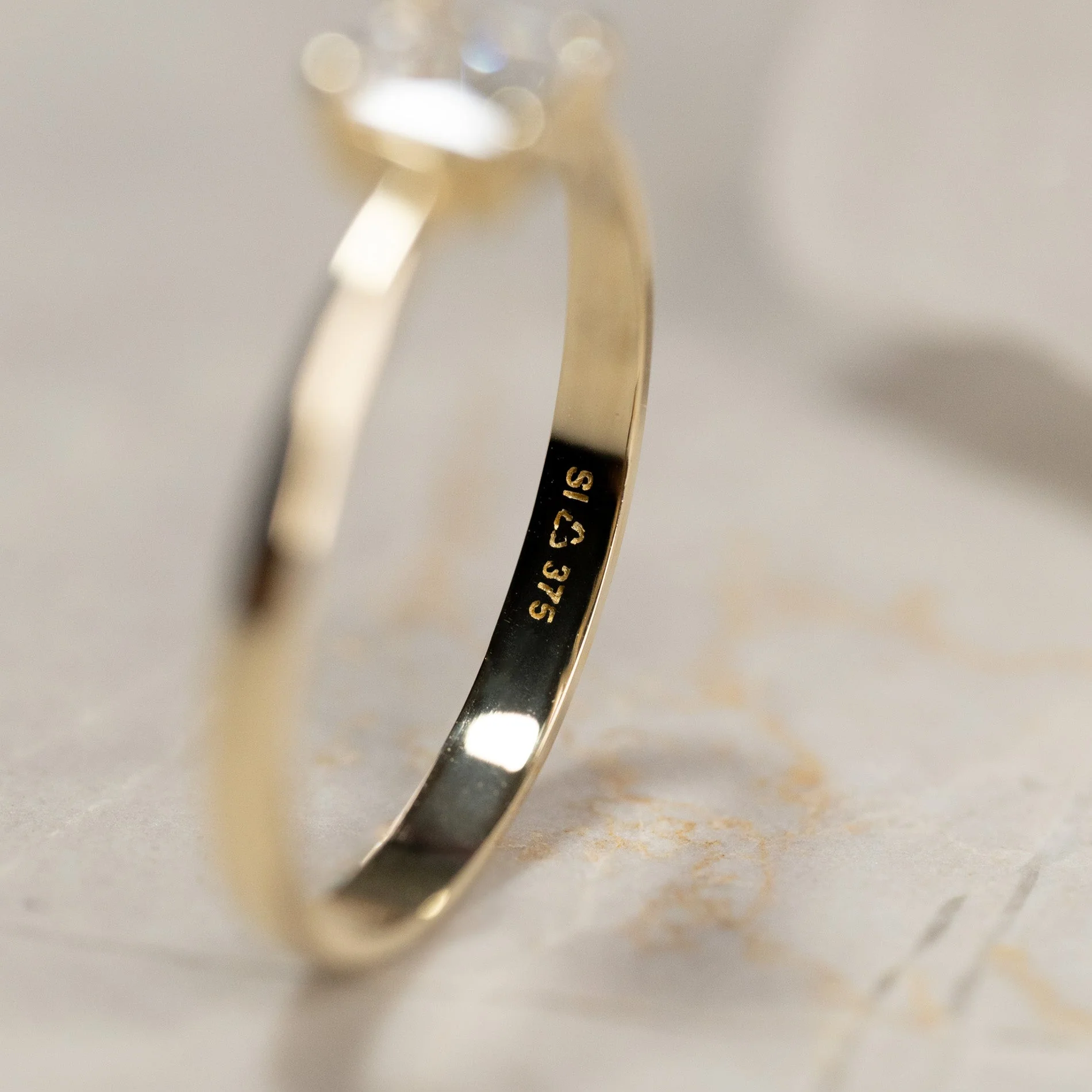 TETRA CRYSTAL SOLID GOLD RING - Image 3