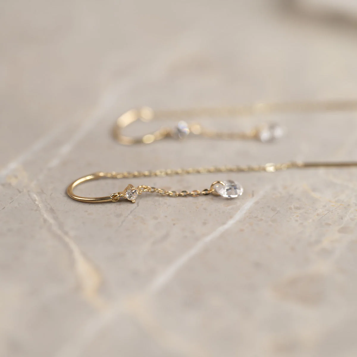THEODORA CRYSTAL SOLID GOLD EARRING - Image 8