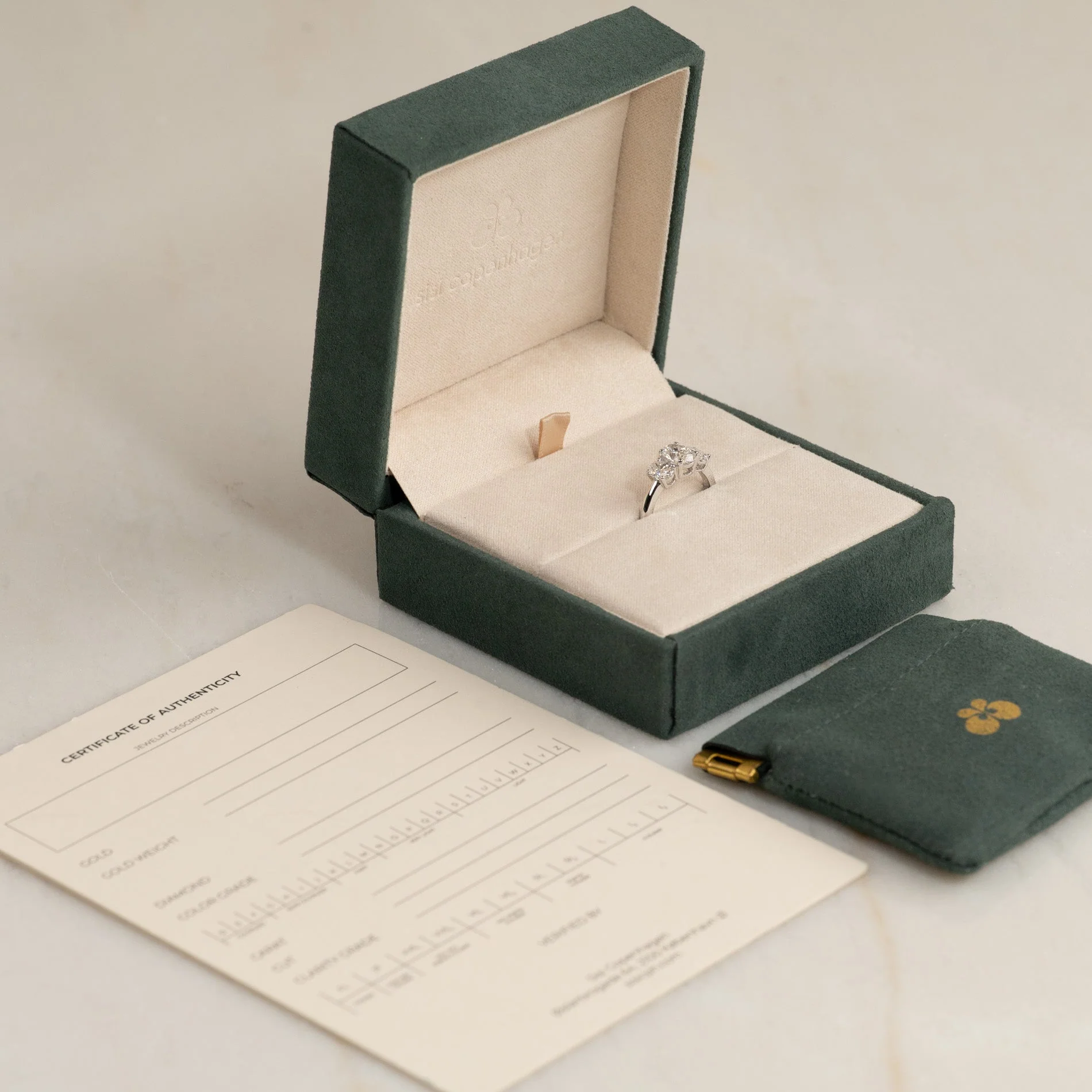 THREE-STONE OVAL-CUT LAB-DIAMOND RING - 2.0ct - WG - Image 7