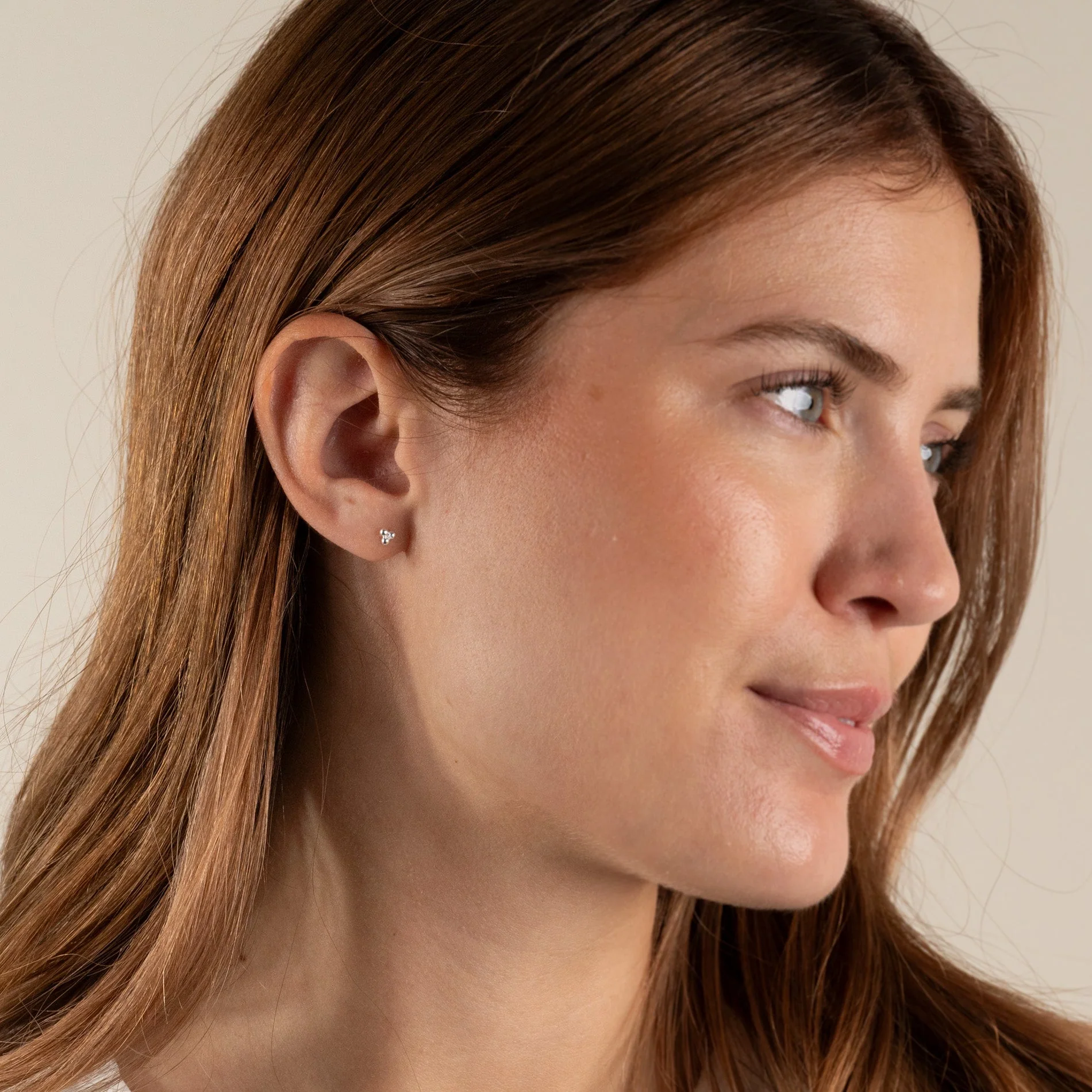 TRIA DOT SILVER EARRING - Image 5