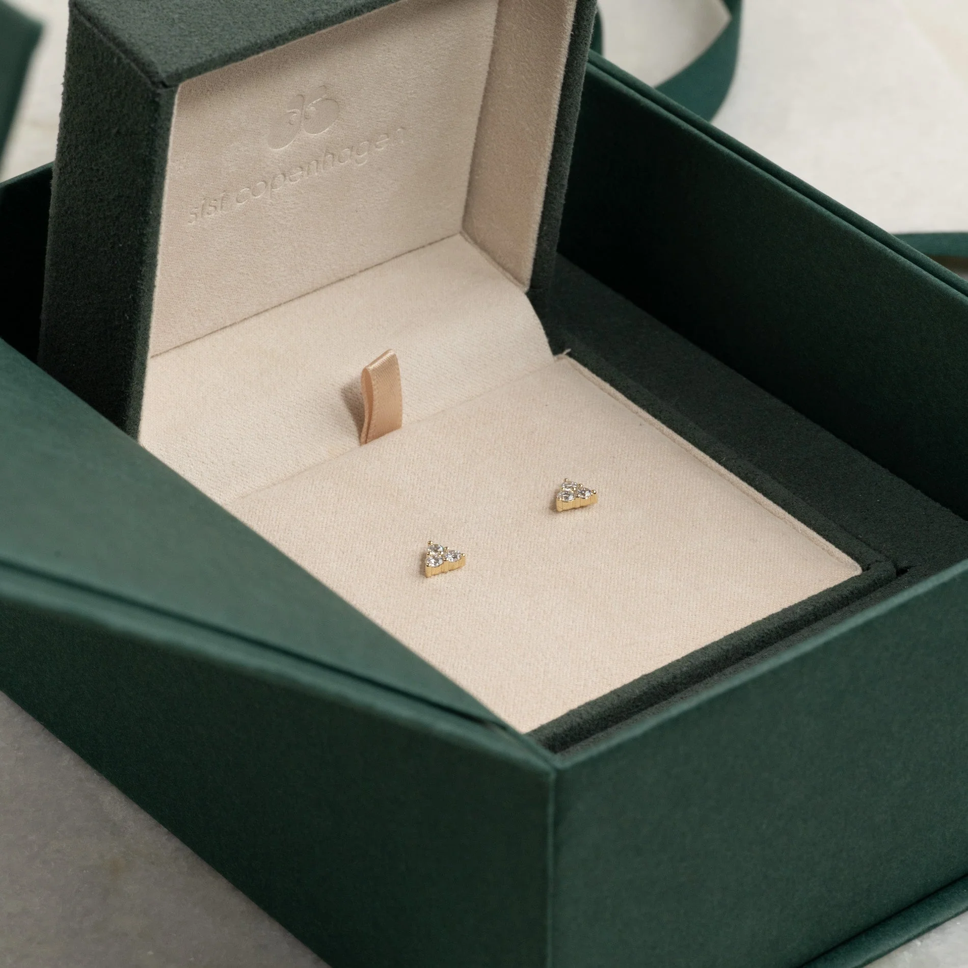 TRIO LAB-DIAMOND STUD EARRING - 0.43ct - YG - Image 10