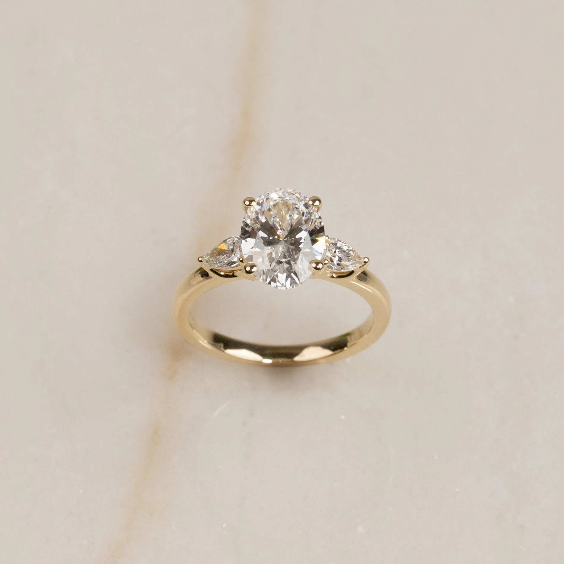 TULIP-SET OVAL W/PEAR SIDESTONE DIAMOND RING - 2.3ct - Image 7