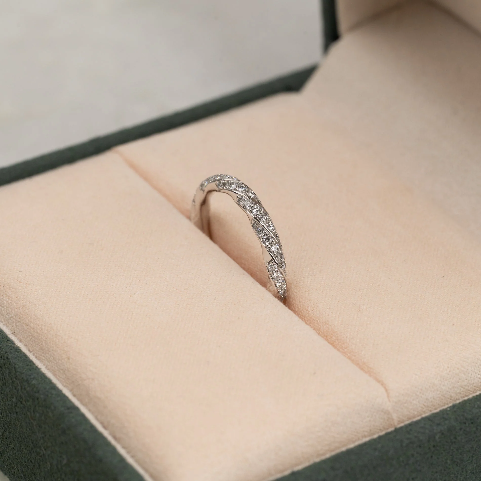TWISTED ALLIANCE LAB-DIAMOND RING - 0.4ct - WG - Image 6