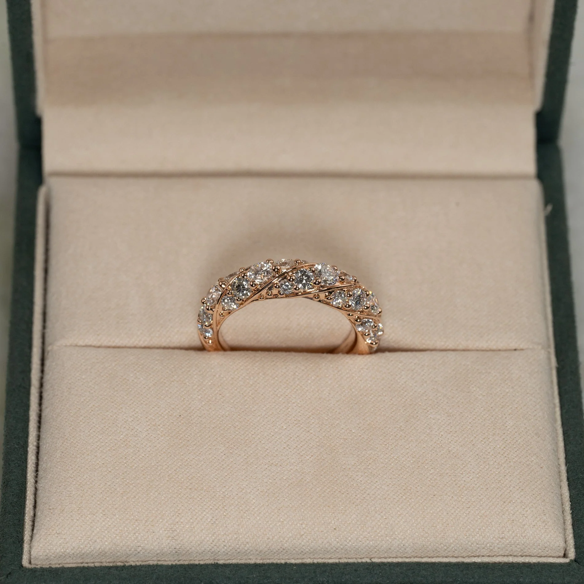 TWISTED ALLIANCE DIAMOND RING - 2.64ct - Image 3