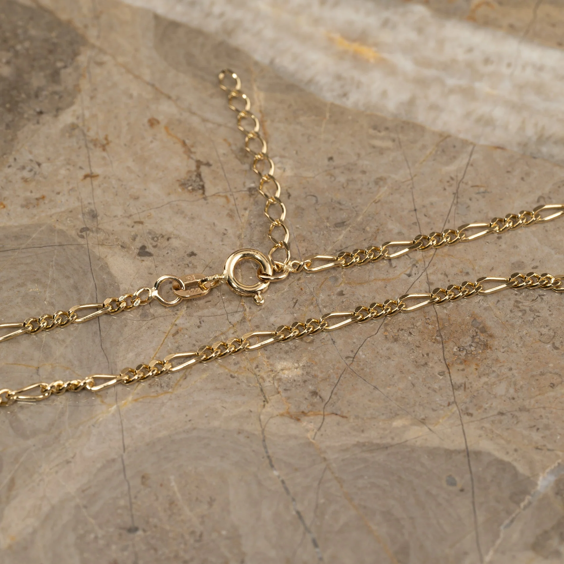 UMA FIGARO SOLID GOLD CHAIN - Image 7