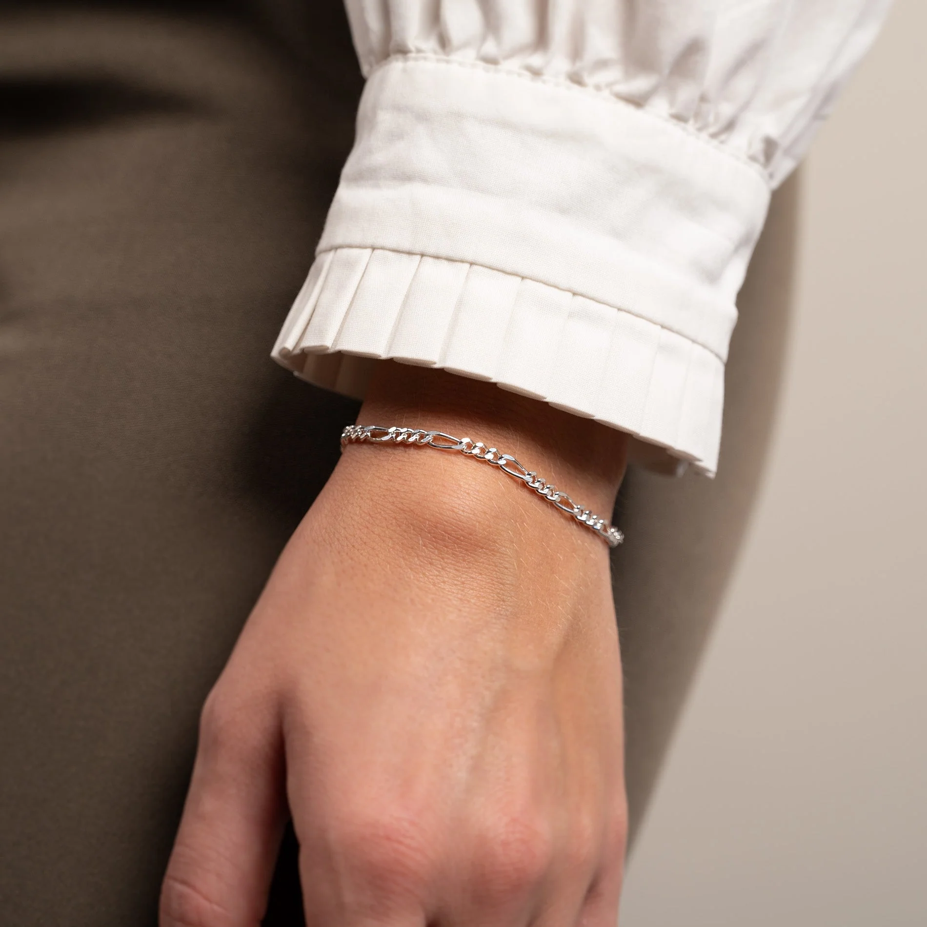 UMA MEDIUM FIGARO SILVER BRACELET - Image 5