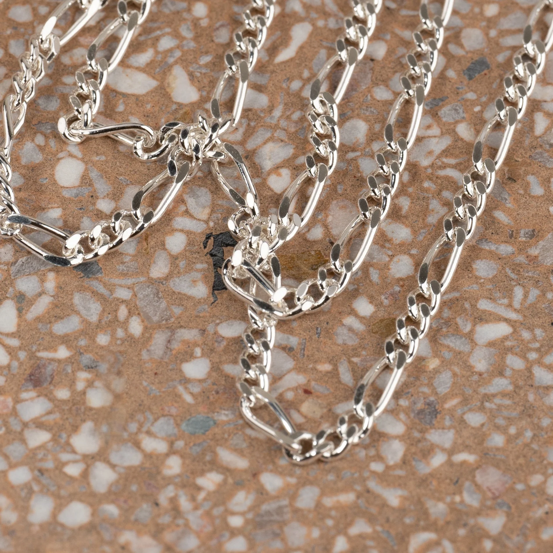 UMA MEDIUM FIGARO SILVER CHAIN - Image 5