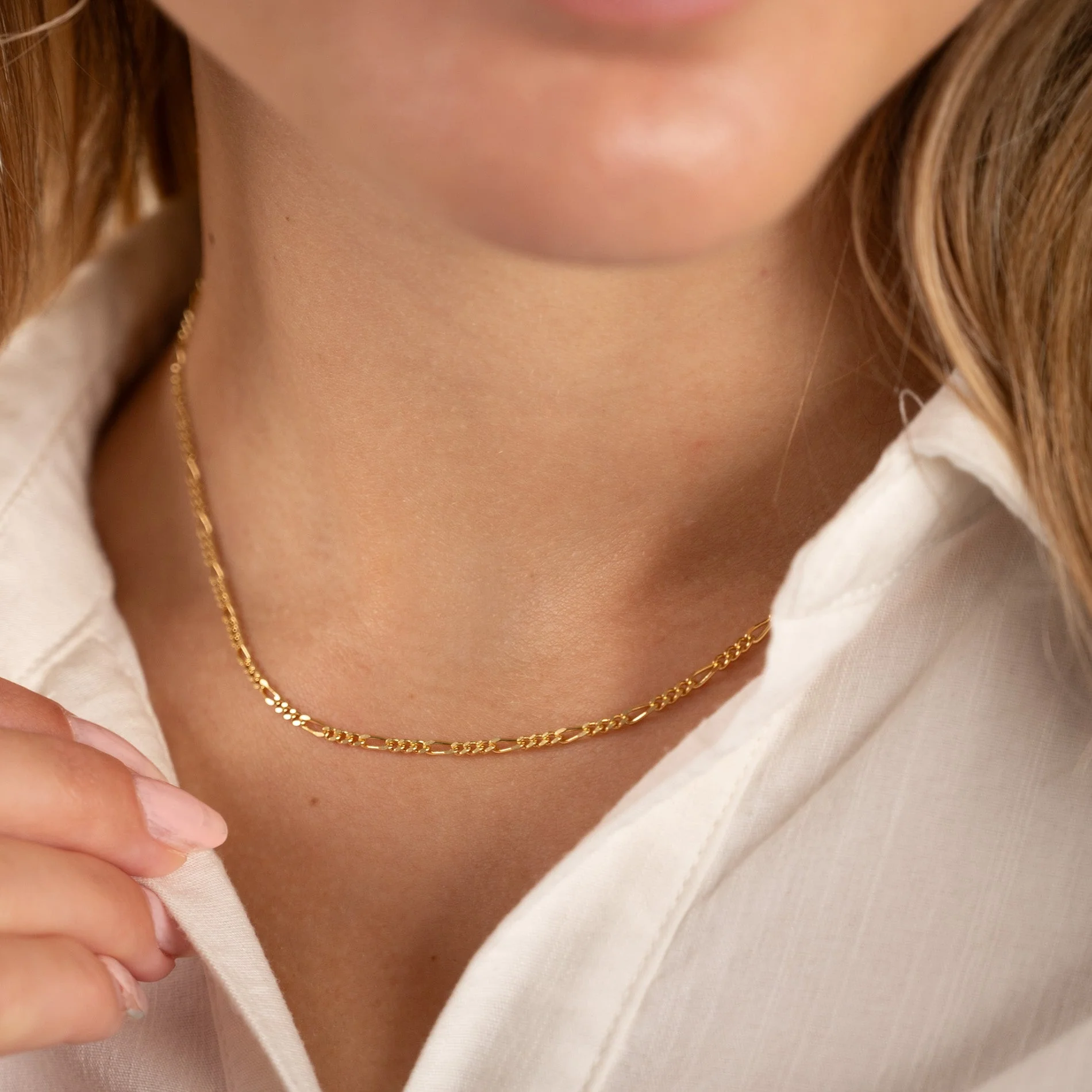 UMA SMALL FIGARO GOLDEN CHAIN - Image 5