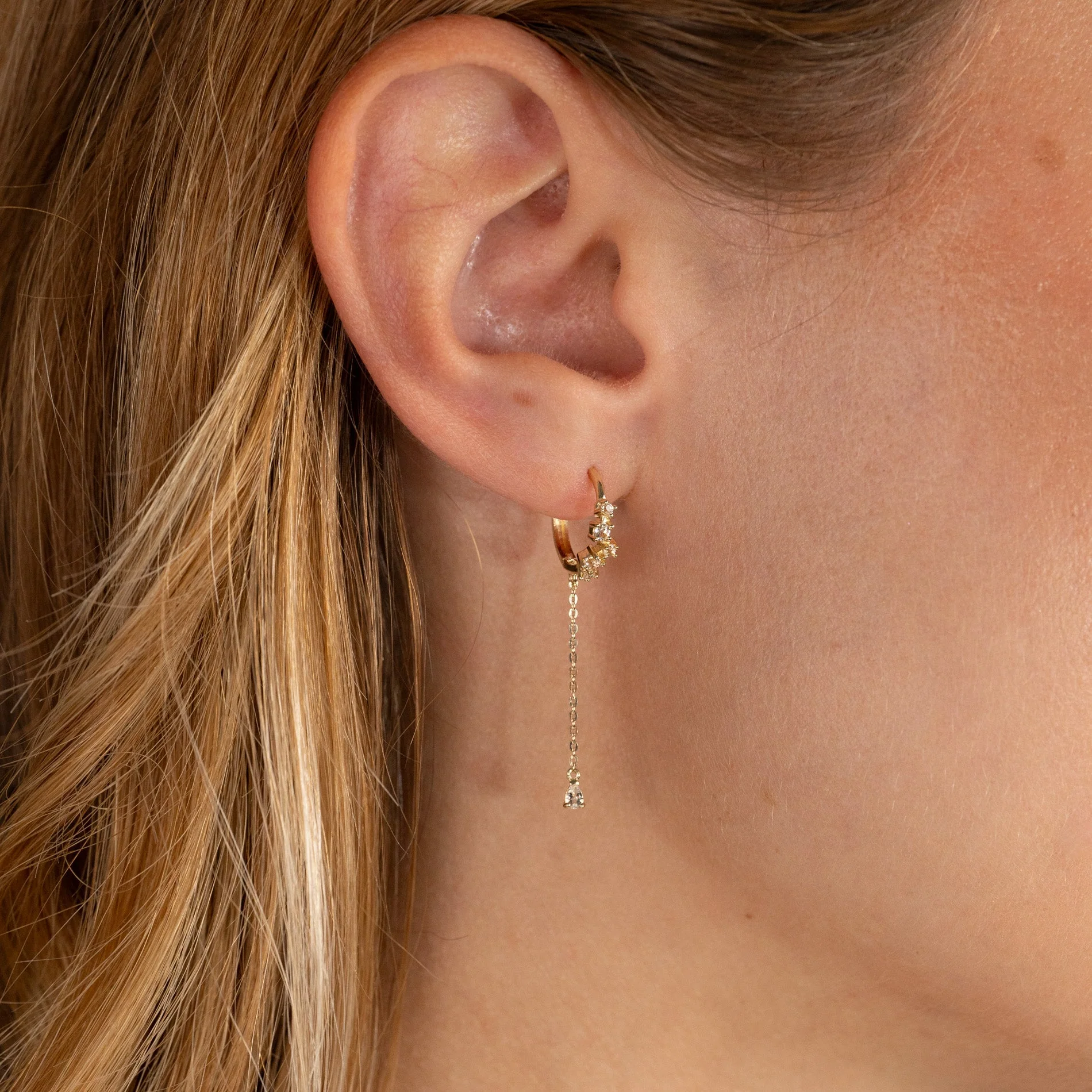 VALERIE WHITE TOPAZ SOLID GOLD EARRING - Image 4