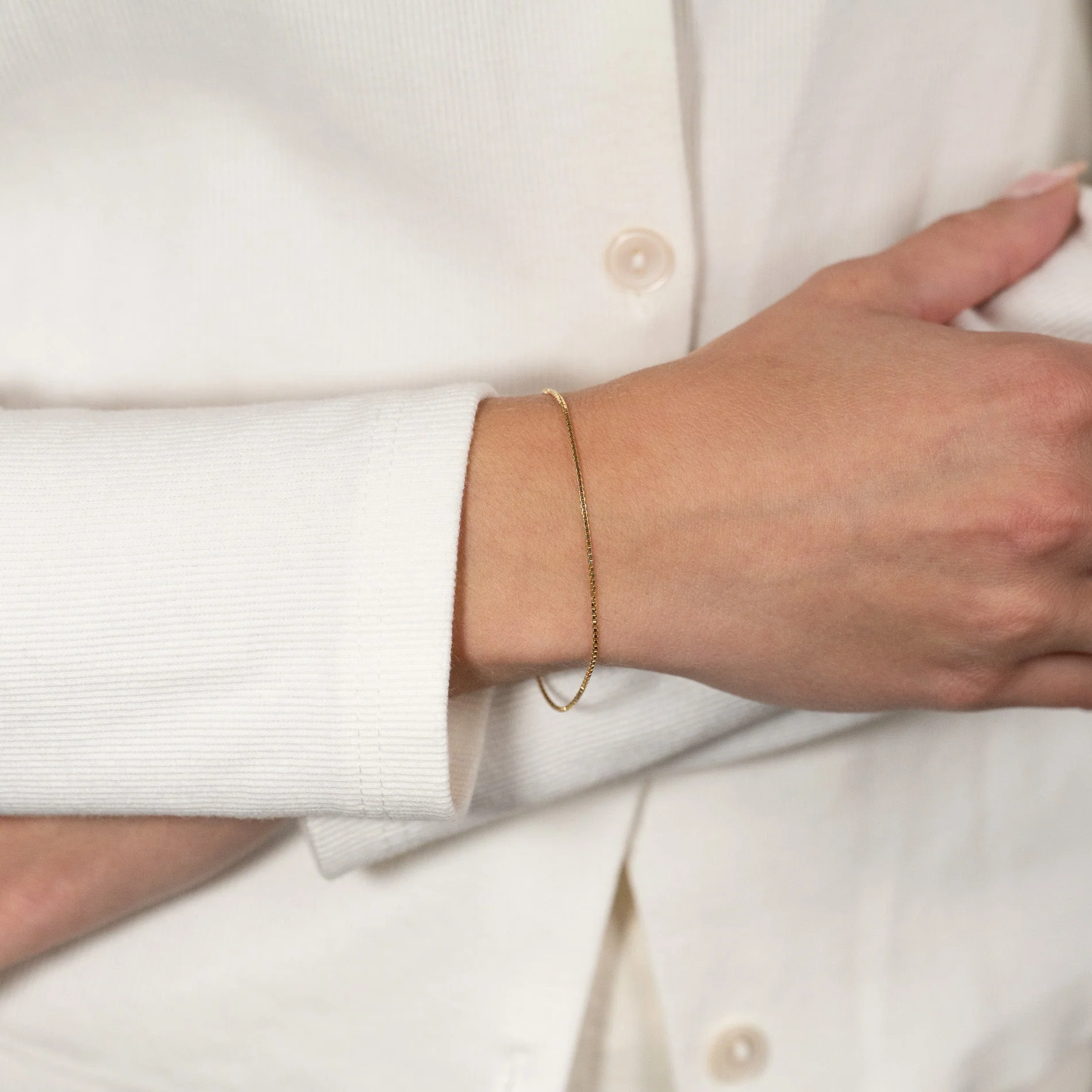 VENEZIA SOLID GOLD BRACELET - Image 4