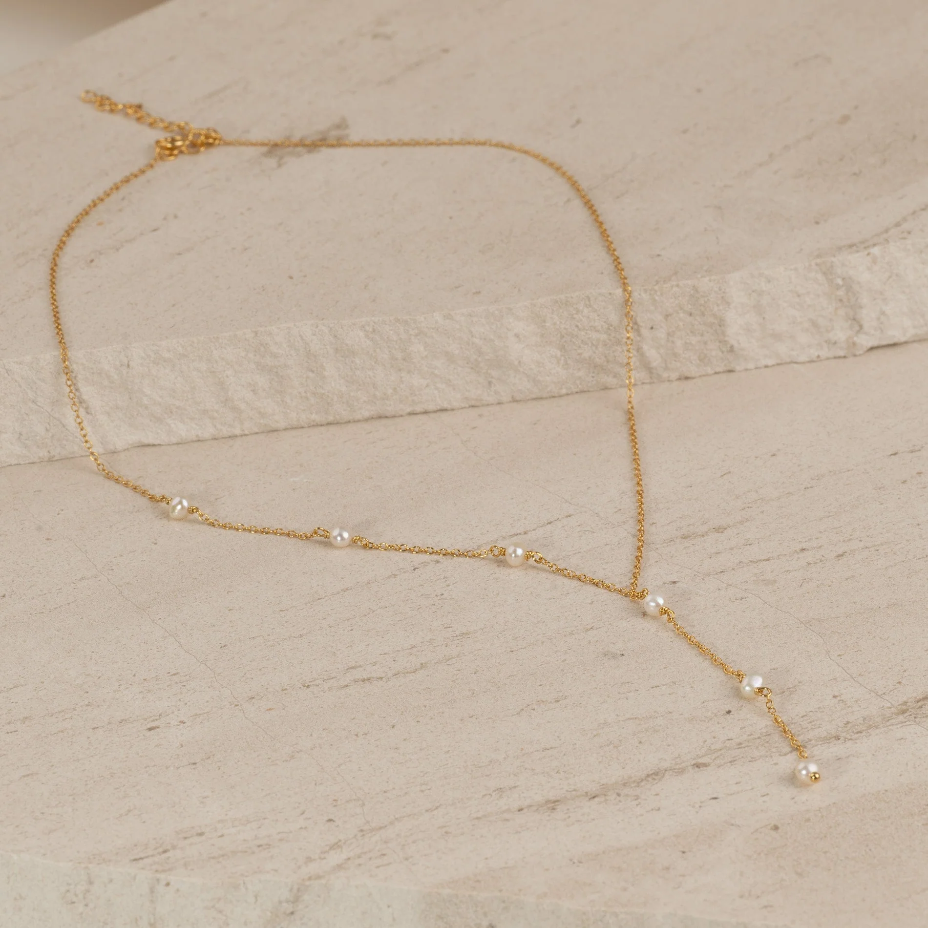 YASMIN PEARL GOLDEN NECKLACE - Image 3