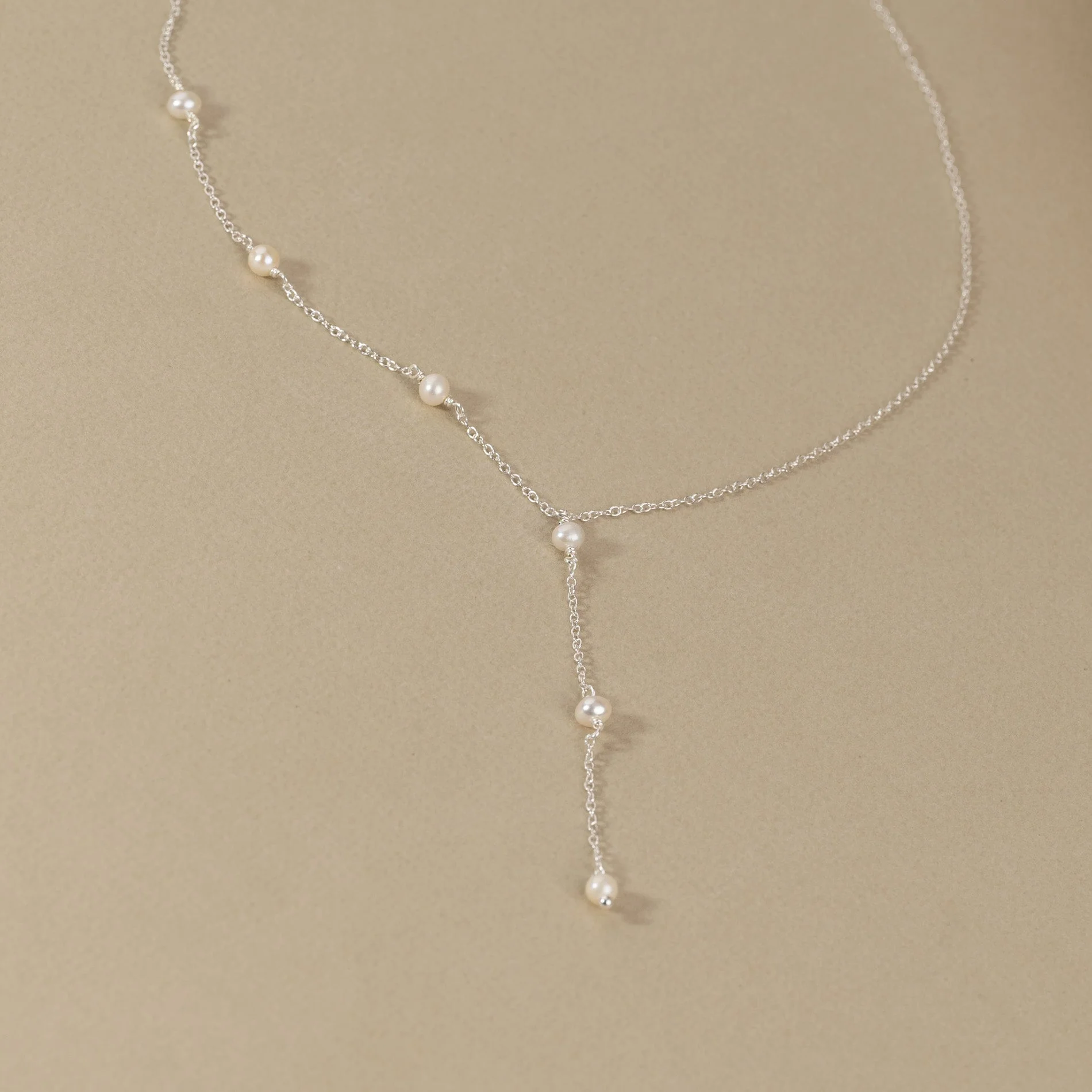 YASMIN PEARL SILVER NECKLACE - Image 4
