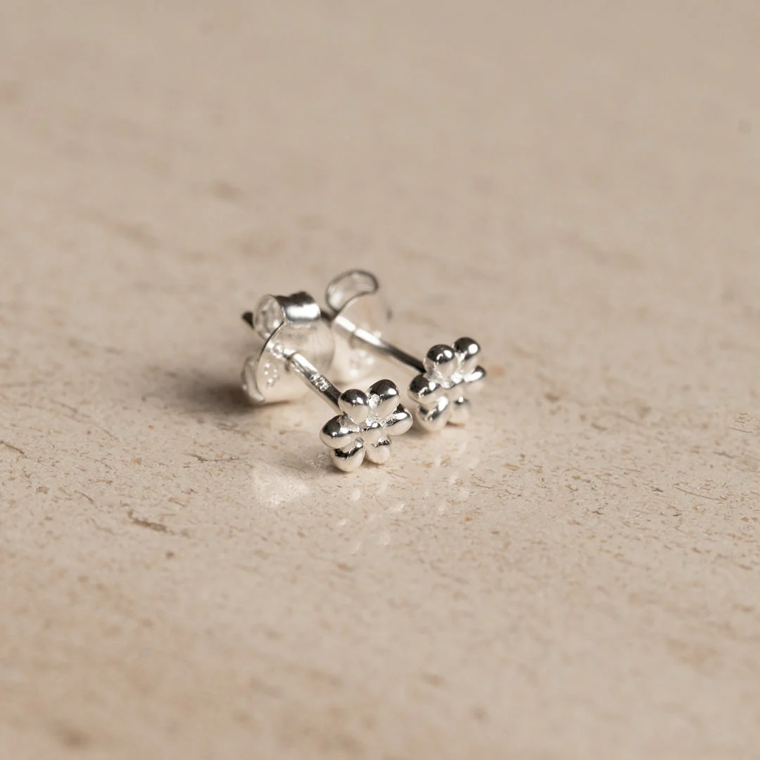 YDUN SILVER EARRING - Image 3
